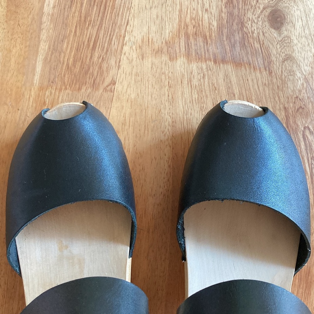 BRYR Black Leather Peep-Toe Wedge Sandals - Picture 9 of 13